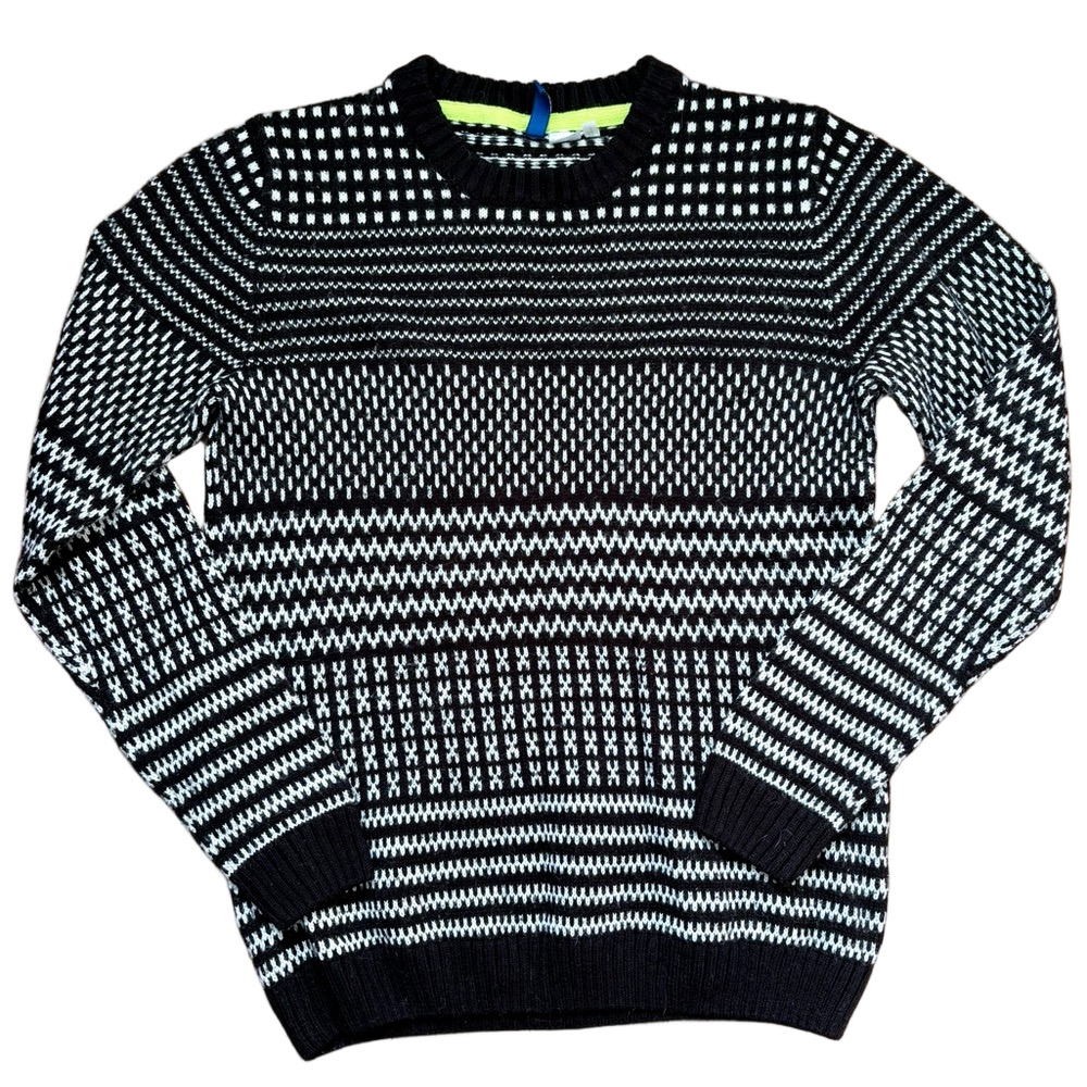 H&M Black and White Geometric Crewneck Sweater